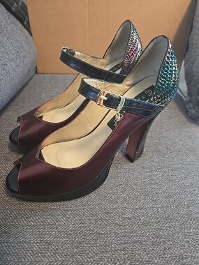 Tatiago Women’s Burgundy Black Peep Toe Mary Jane Heels Multicolor Size 8